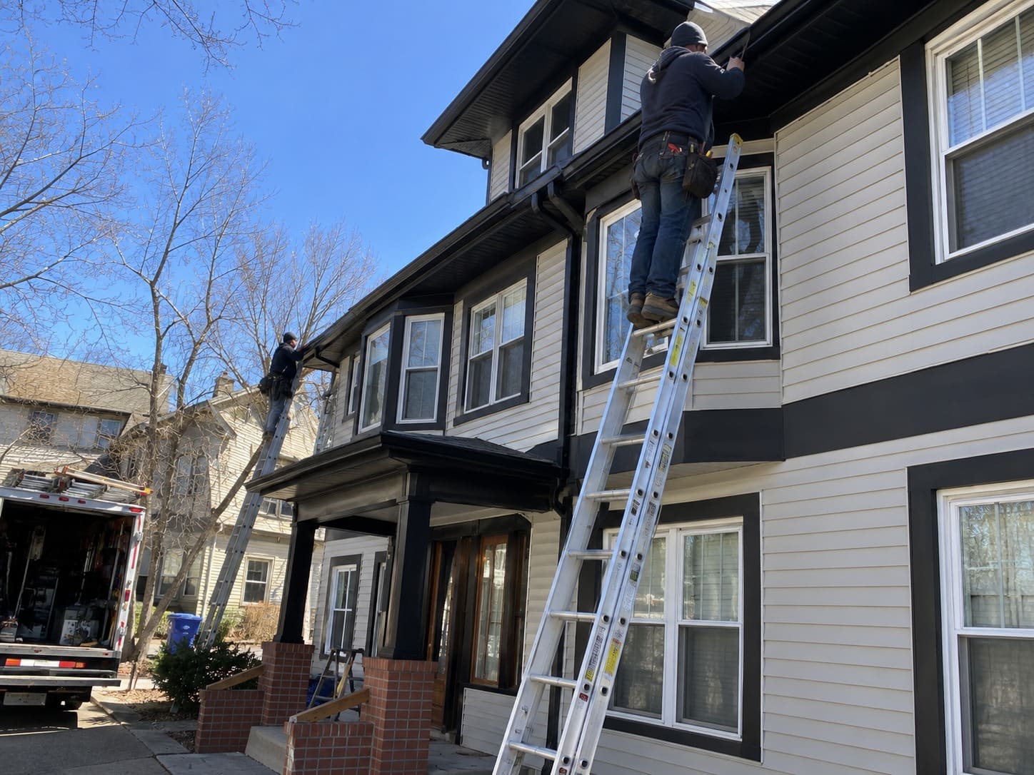 Gutter installation on a home in Gresham, Oregon