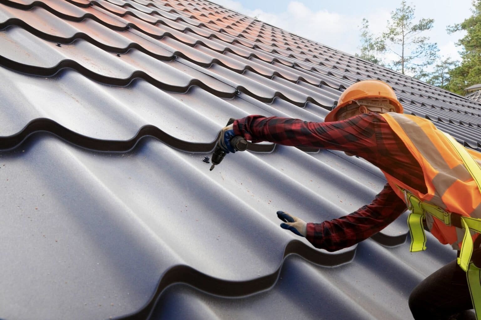 Architectural asphalt shingle roof on a home in Gresham, Oregon