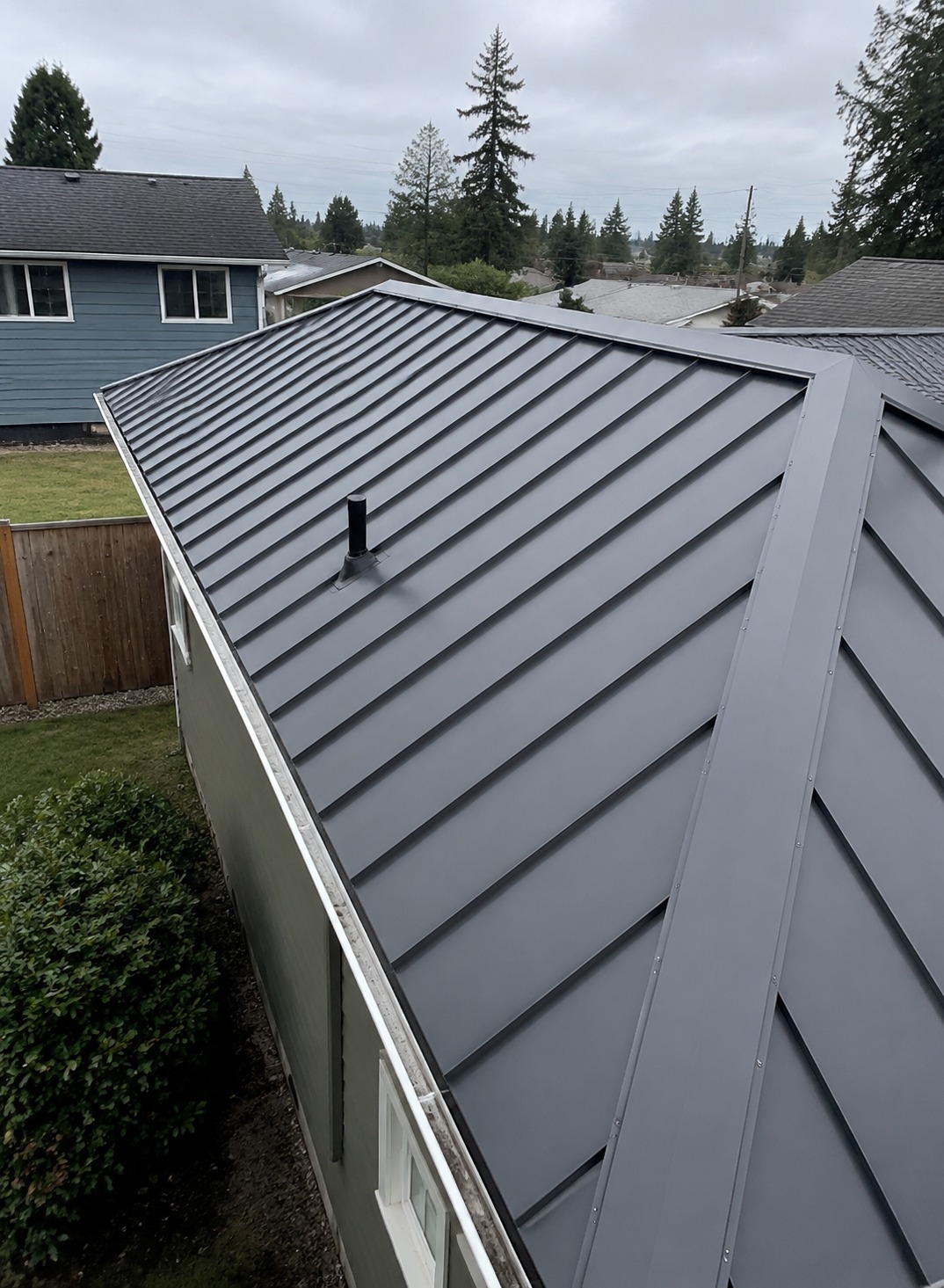 Standing seam metal roof on a home in Gresham, Oregon